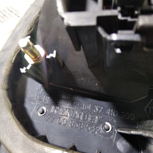 PILOTO TRASERO IZQUIERDO INTERIOR RENAULT MEGANE I CLASSIC (LA0) 2.0 Alize   |   09.98 – …