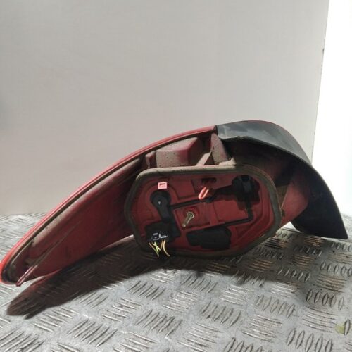 PILOTO TRASERO DERECHO PEUGEOT 206 BERLINA GTI   |   09.01 – …