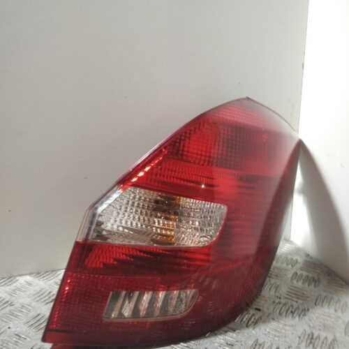 PILOTO TRASERO DERECHO SKODA FABIA (5J2 ) Urban   |   01.07 – 12.10