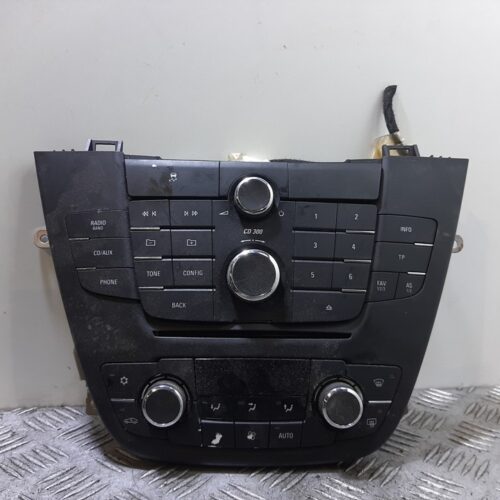 SISTEMA AUDIO / RADIO CD OPEL INSIGNIA BERLINA Excellence   |   12.11 – 12.13