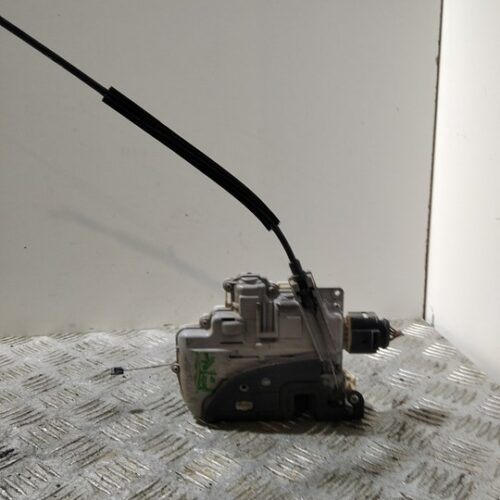 CERRADURA PUERTA DELANTERA IZQUIERDA SEAT LEON (1P1) Reference   |   12.09 – 12.12