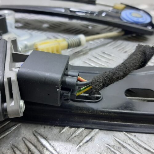 ELEVALUNAS DELANTERO DERECHO OPEL INSIGNIA BERLINA Excellence   |   12.11 – 12.13