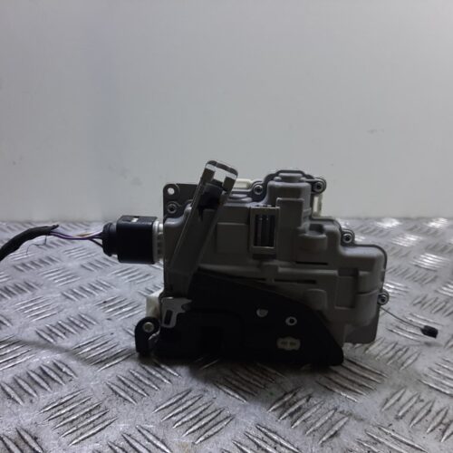 CERRADURA PUERTA DELANTERA DERECHA SEAT IBIZA (6L1) Fresh   |   11.03 – 12.04