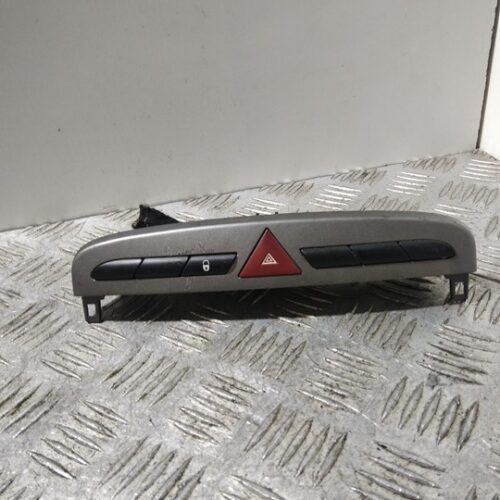 WARNING PEUGEOT 308 SPORTIUM   |   06.10 – 09.10