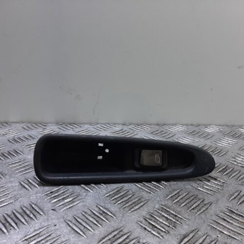 MANDO ELEVALUNAS DELANTERO DERECHO VOLVO S40 BERLINA 1.8 16V   |   09.95 – 12.99