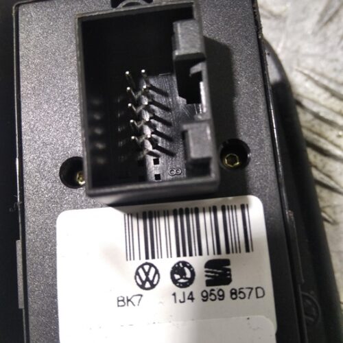 MANDO ELEVALUNAS DELANTERO IZQUIERDO SEAT TOLEDO (1M2) Signo   |   05.99 – 12.04