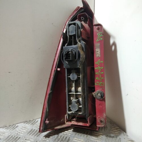 PILOTO TRASERO DERECHO FORD FOCUS TURNIER (CAK) Ambiente | 08.98 – 12.04