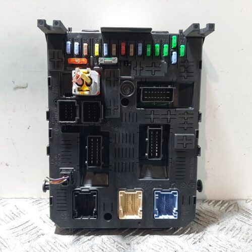 CAJA RELES / FUSIBLES CITROEN C4 BERLINA Collection   |   08.04 – 12.08