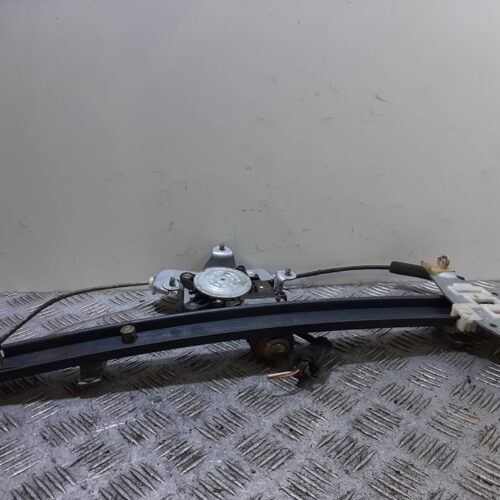 ELEVALUNAS DELANTERO IZQUIERDO SSANGYONG REXTON 270 Xdi Limited   |   11.06 – …