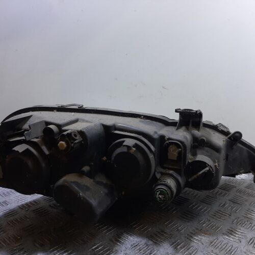 FARO IZQUIERDO ALFA ROMEO 147 (190) 1.6 T.Spark Impression   |   05.03 – …