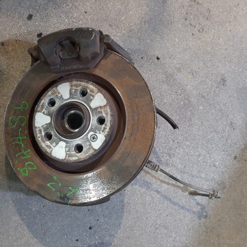 MANGUETA DELANTERA IZQUIERDA VOLKSWAGEN GOLF IV BERLINA (1J1) Highline   |   05.99 – 12.02