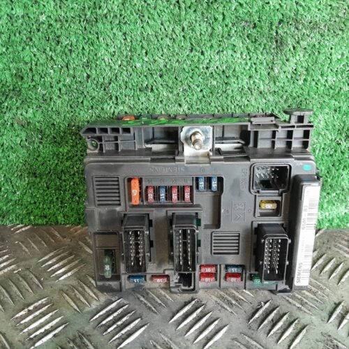 CAJA RELES / FUSIBLES CITROEN C5 BERLINA 2.0 HDi 90 SX/SX Automático   |   05.02 – …