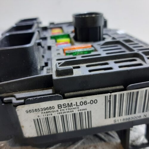 CAJA RELES / FUSIBLES CITROEN C4 BERLINA Collection   |   06.04 – 12.08