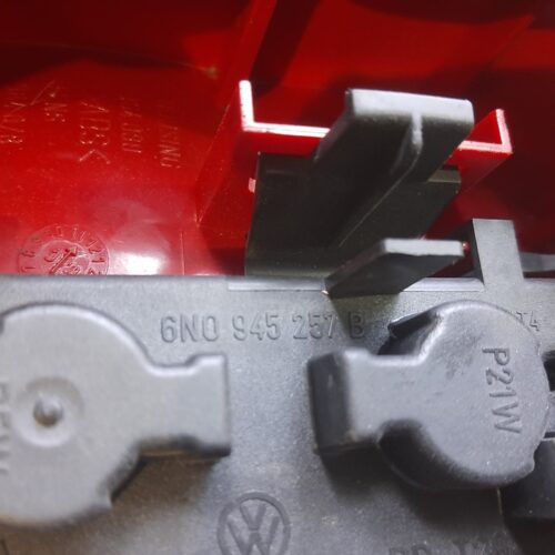 PILOTO TRASERO DERECHO VOLKSWAGEN POLO BERLINA (6N2) Conceptline   |   10.99 – 12.02