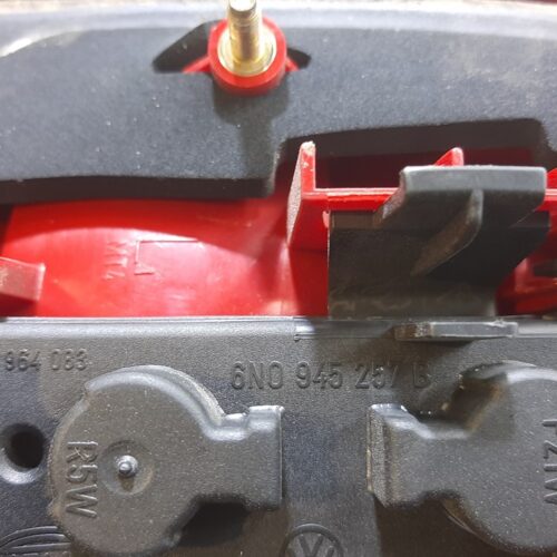 PILOTO TRASERO IZQUIERDO VOLKSWAGEN POLO BERLINA (6N2) Conceptline   |   10.99 – 12.02