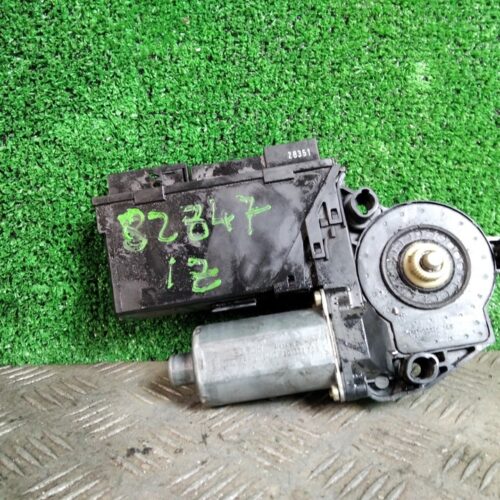 MOTOR ELEVALUNAS DELANTERO IZQUIERDO AUDI A4 AVANT (8E) 2.0   |   05.01 – 12.04