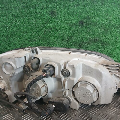 FARO IZQUIERDO KIA CARNIVAL II 2.9 CDRi EX   |   08.01 – 12.06