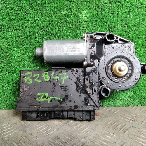 MOTOR ELEVALUNAS DELANTERO DERECHO AUDI A4 AVANT (8E) 2.0   |   05.01 – 12.04