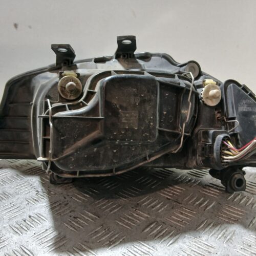 FARO DERECHO SEAT IBIZA (6L1) Signo   |   0.02 – …