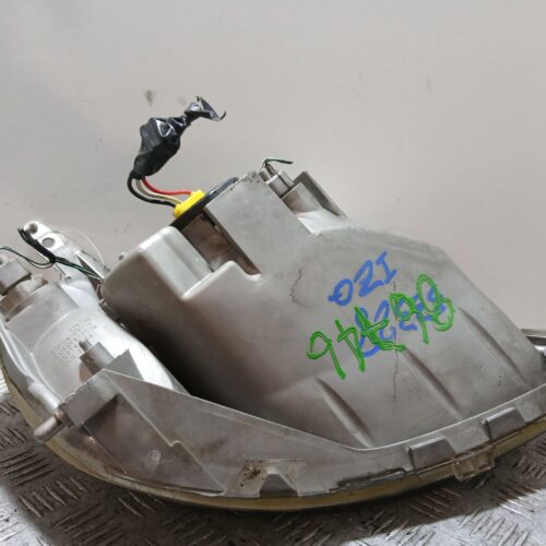 FARO IZQUIERDO TOYOTA YARIS (NCP1/NLP1/SCP1) 1.0 Linea Luna | 08.99 – 12.00