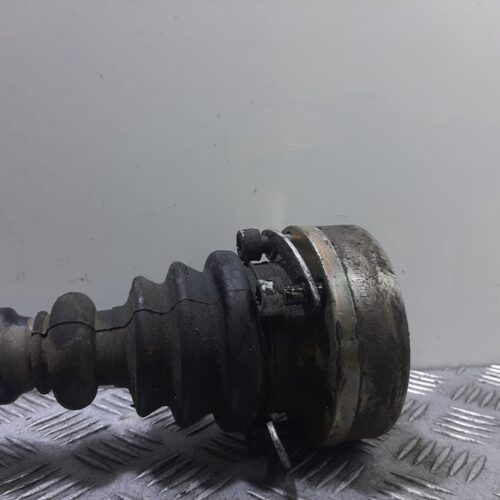 TRANSMISION DELANTERA IZQUIERDA AUDI A4 AVANT (B5) 1.8   |   02.99 – 12.01
