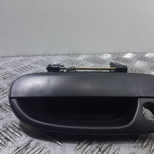 MANETA EXTERIOR DELANTERA IZQUIERDA HYUNDAI ACCENT (LC) GL 4P   |   01.00 – 12.10