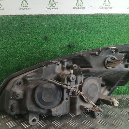 FARO DERECHO RENAULT SCENIC II Authentique   |   10.06 – …