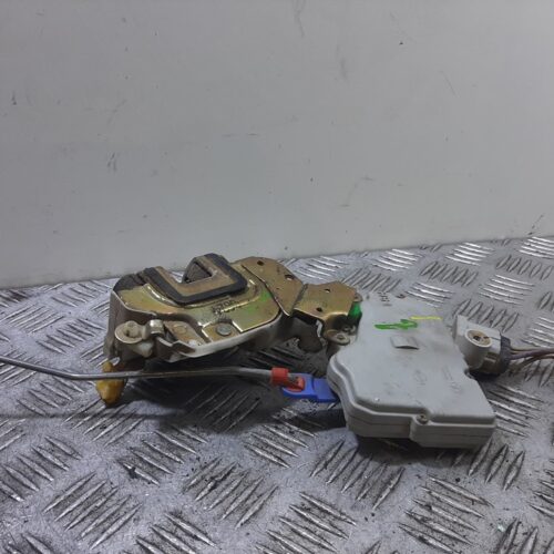 CERRADURA PUERTA DELANTERA DERECHA NISSAN TERRANO/TERRANO.II (R20) Avenue   |   12.96 – …