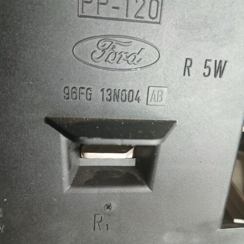 PILOTO TRASERO DERECHO FORD FIESTA BERLINA (DX) Ambiente   |   12.99 – 12.00