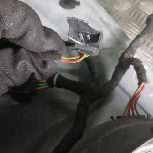 ELEVALUNAS DELANTERO IZQUIERDO SEAT LEON (1M1) Sports Limited   |   11.99 – 12.05