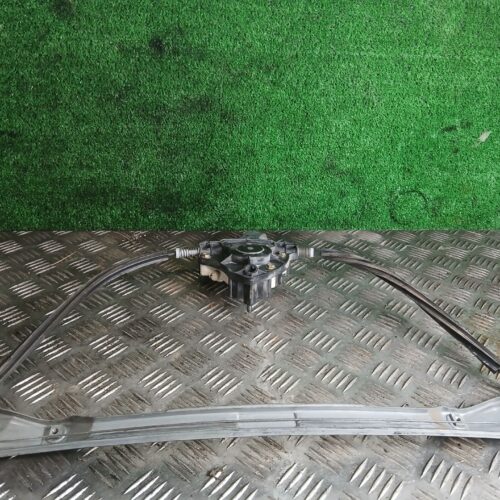 ELEVALUNAS DELANTERO IZQUIERDO RENAULT CLIO II FASE II (B/CB0) Authentique | 06.01 – 12.08