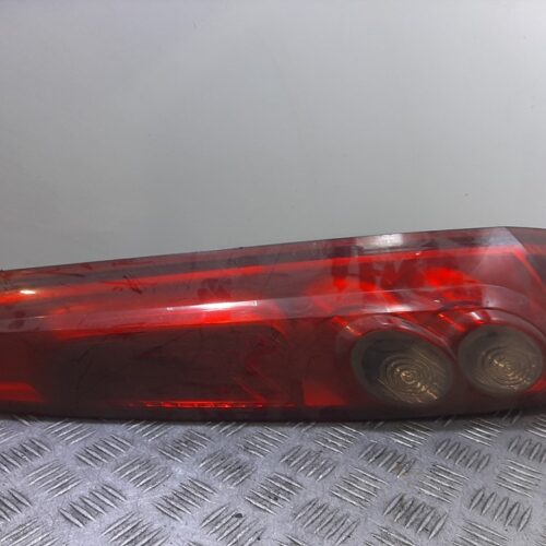 PILOTO TRASERO DERECHO FORD FIESTA (CBK) Ambiente   |   11.01 – 12.02