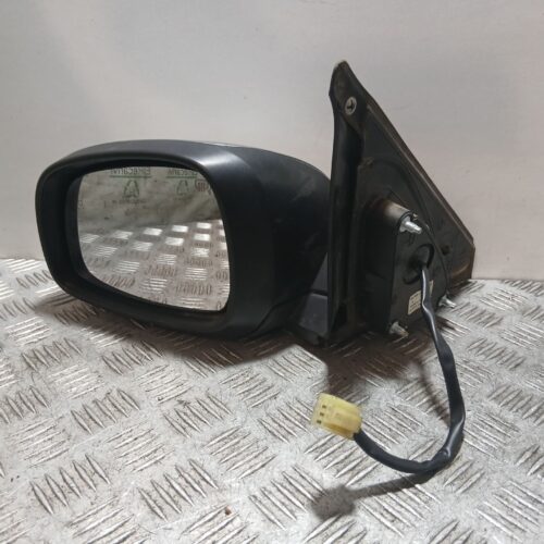 RETROVISOR IZQUIERDO SUZUKI SWIFT BERLINA (MZ) GL (3-ptas.)   |   03.05 – 12.10