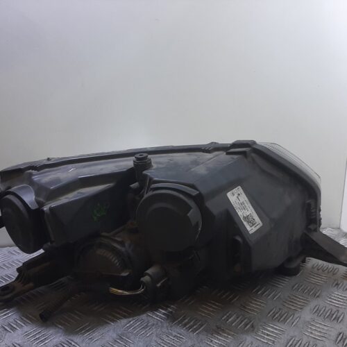 FARO IZQUIERDO SKODA RAPID Active   |   07.12 – 12.18