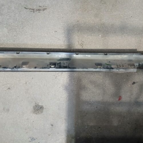 MOLDURA PARAGOLPE DELANTERA IZQUIERDA CHRYSLER JEEP COMPASS Limited   |   01.07 – 12.08