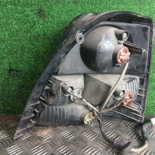 PILOTO TRASERO IZQUIERDO KIA SORENTO 2.5 CRDi Concept | 07.06 – …