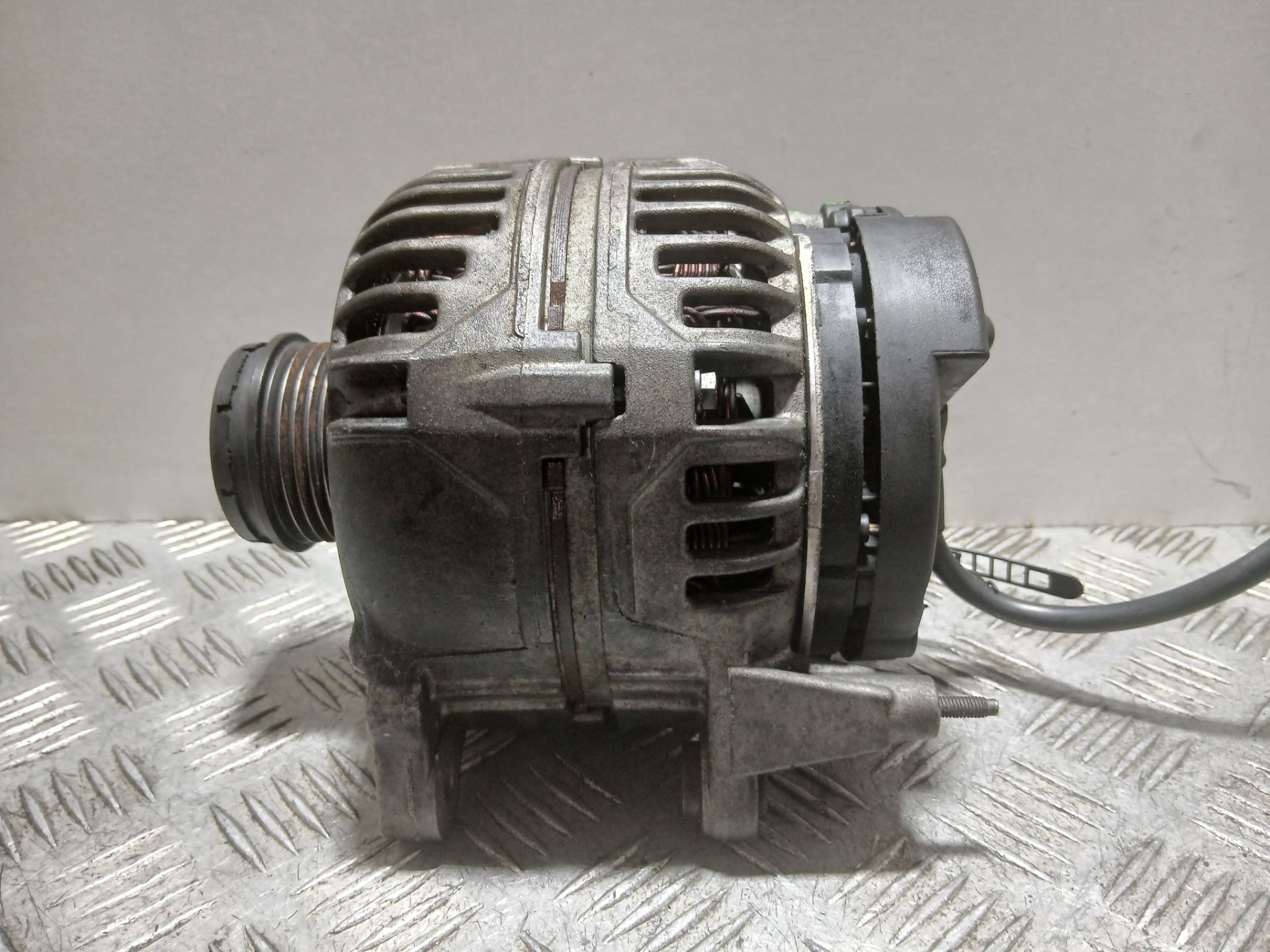ALTERNADOR AUDI A4 AVANT (8E) 1.9 TDI (96kW) | 05.01 - 12.04 - Imagen 2