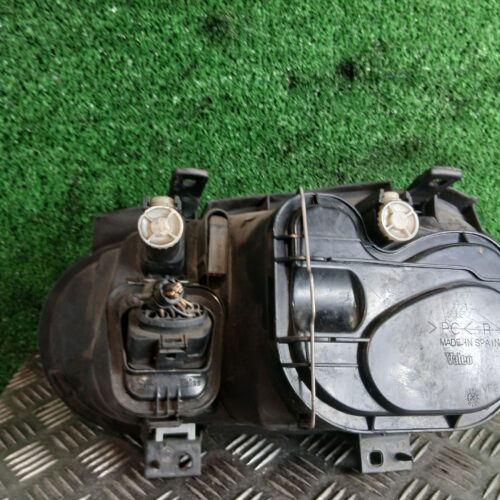 FARO DERECHO VOLKSWAGEN GOLF IV BERLINA (1J1) 25 Aniversario   |   10.99 – 12.01