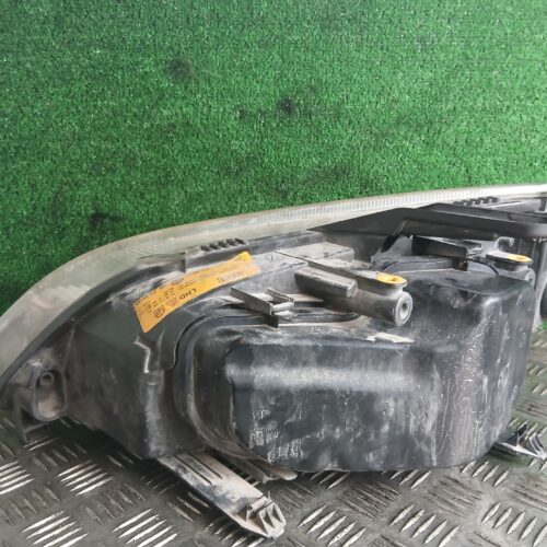 FARO DERECHO FORD FOCUS C-MAX (CAP) Ambiente (D) | 0.03 – …