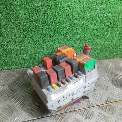 CAJA RELES / FUSIBLES PEUGEOT BOXER CAJA ABIERTA (BAT. 4035)(333/335)(2007 =>) HDi (330)   |   10.08 – 12.11