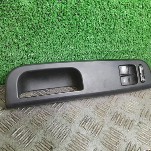 MANDO ELEVALUNAS DELANTERO IZQUIERDO VOLKSWAGEN GOLF IV BERLINA (1J1) 25 Aniversario   |   10.99 – 12.01