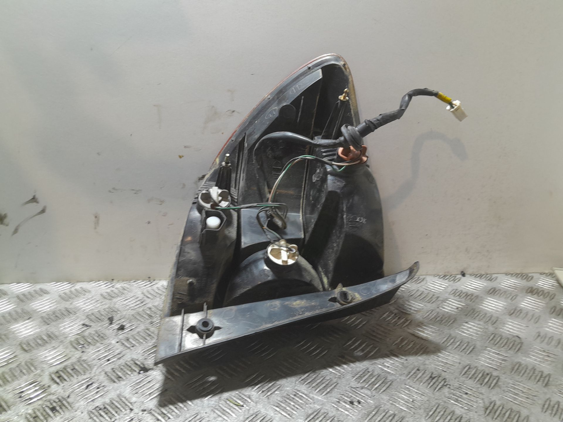 PILOTO TRASERO DERECHO KIA RIO LS Berlina (5-ptas.) | 09.02 - 12.05 - Imagen 3