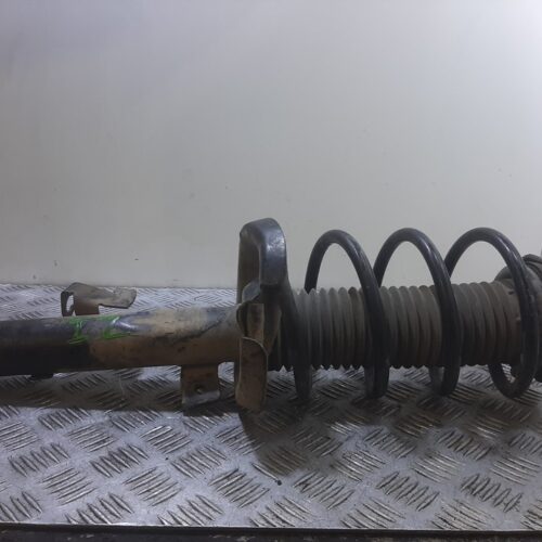 AMORTIGUADOR DELANTERO IZQUIERDO FORD FOCUS BERLINA (CAP) Ambiente (D)   |   04.06 – …