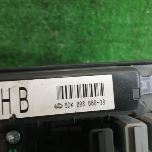 CAJA RELES / FUSIBLES OPEL ASTRA GTC Cosmo   |   12.04 – 12.07