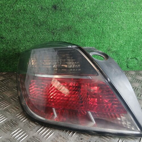 PILOTO TRASERO IZQUIERDO OPEL ASTRA GTC Cosmo   |   12.04 – 12.07