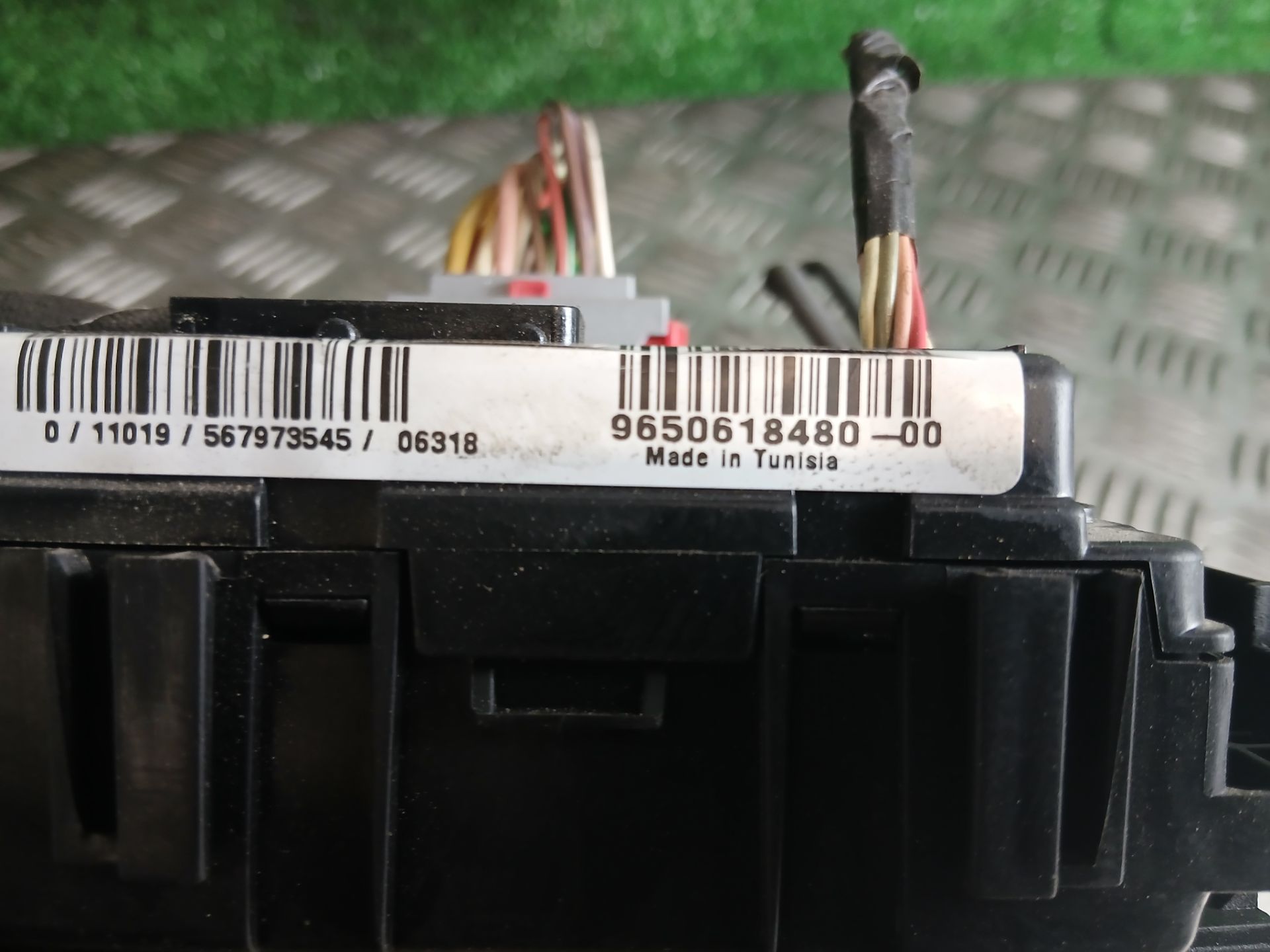 CAJA RELES / FUSIBLES CITROEN XSARA PICASSO 1.6 16V SX Top | 10.05 - 12.07 - Imagen 2