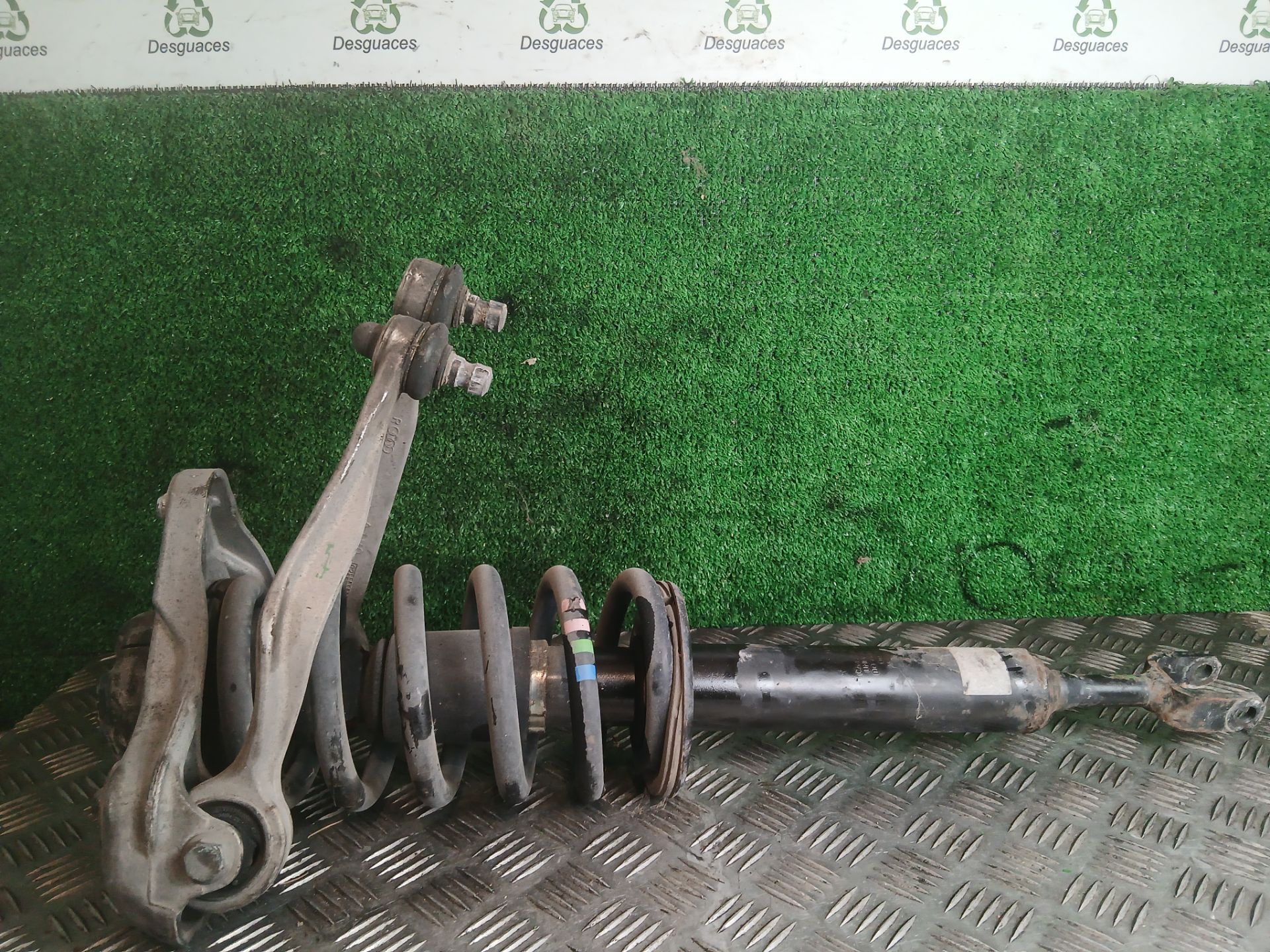 AMORTIGUADOR DELANTERO DERECHO AUDI A4 AVANT (8E) 1.9 TDI (96kW) | 05.01 - 12.04