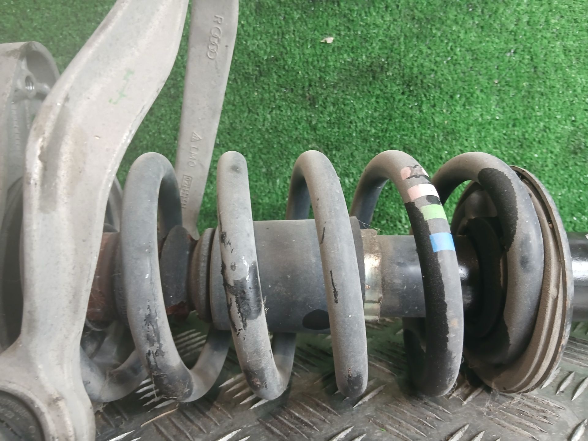 AMORTIGUADOR DELANTERO DERECHO AUDI A4 AVANT (8E) 1.9 TDI (96kW) | 05.01 - 12.04 - Imagen 2