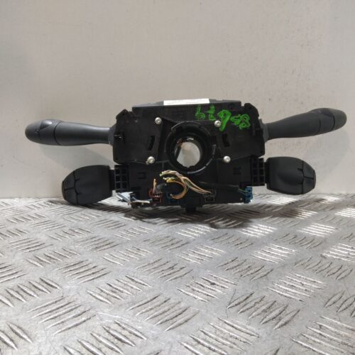 MANDO MULTIFUNCION PEUGEOT 407 SW Premium   |   09.06 – …