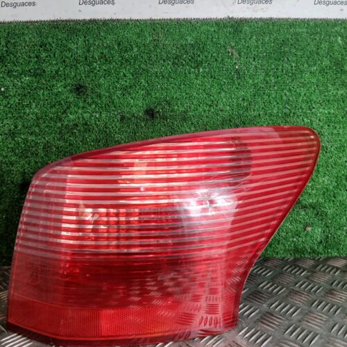PILOTO TRASERO DERECHO PEUGEOT 407 SW Premium   |   09.06 – …